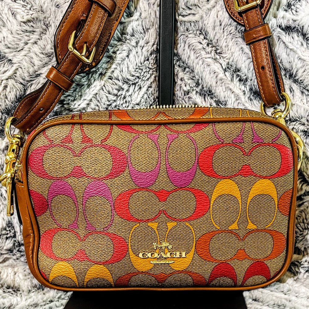 NWOT - COACH JES CROSSBODY 20 IN RAINBOW SIGNATURE CANVAS (C1308)